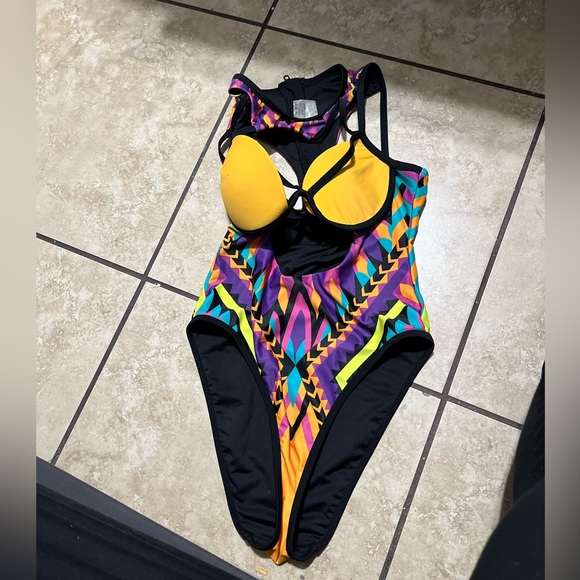 Andrea Iyamah - Picture 4 of 6